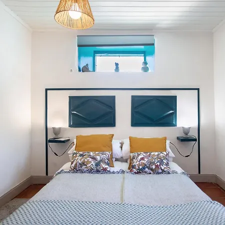 Casa Das Camelias Tortas Holiday home